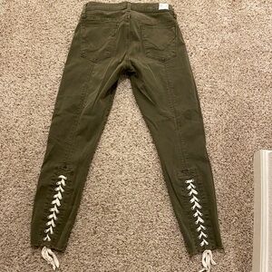 Hudson Green Leg Tie Up